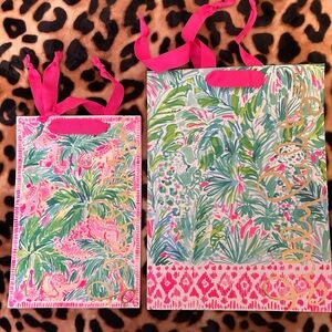 New Structured paper Lilly store shopping bags set of two